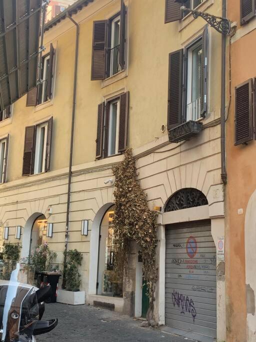 Casa Claudia ~ Rione Monti-Colosseo Rome Exterior photo